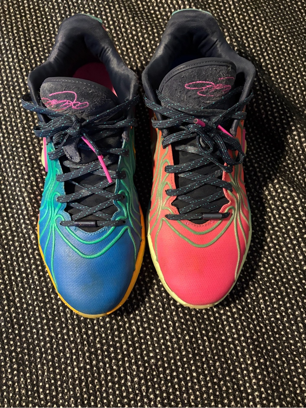 Nike LeBron 21 Optimism Men's Size 9.5 Vibrant Mismatched Color Basketball Shoes